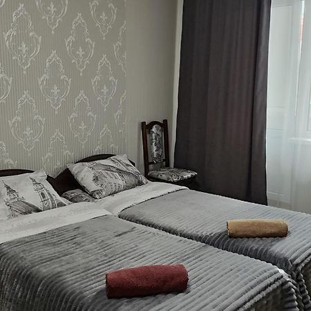 Василя Стуса 10/77 City Rooms بيلا تسيركفا المظهر الخارجي الصورة